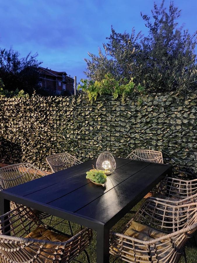 Garden Apartment Leoma With Free Parking! Zara Esterno foto