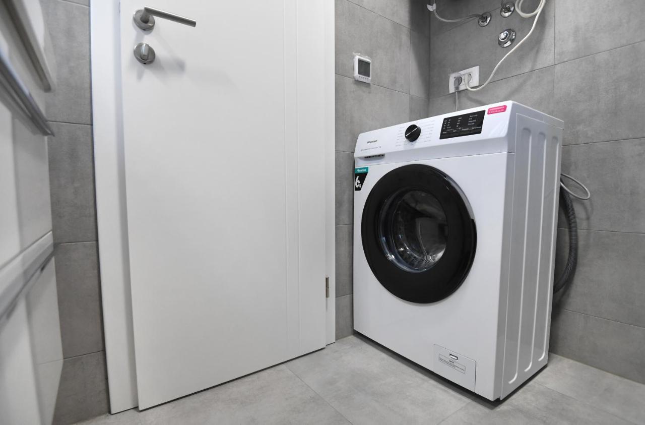 Garden Apartment Leoma With Free Parking! Zara Esterno foto