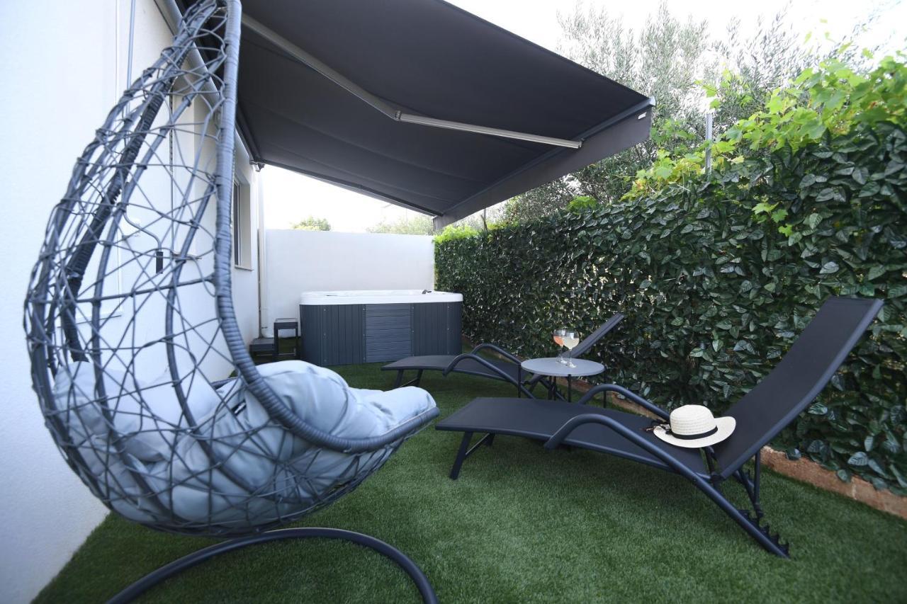 Garden Apartment Leoma With Free Parking! Zara Esterno foto