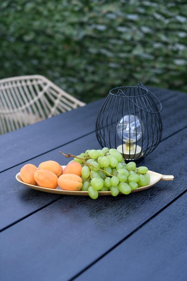 Garden Apartment Leoma With Free Parking! Zara Esterno foto