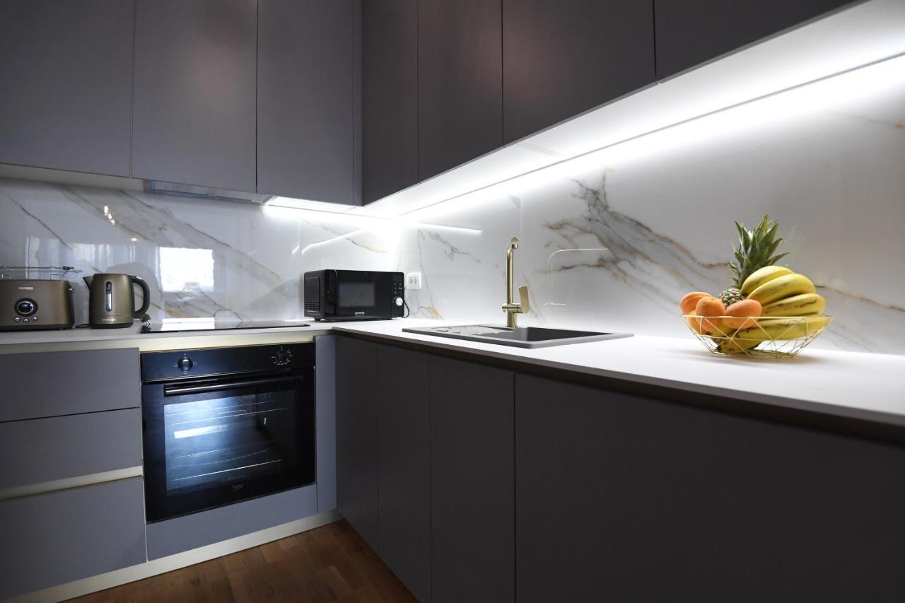 Garden Apartment Leoma With Free Parking! Zara Esterno foto