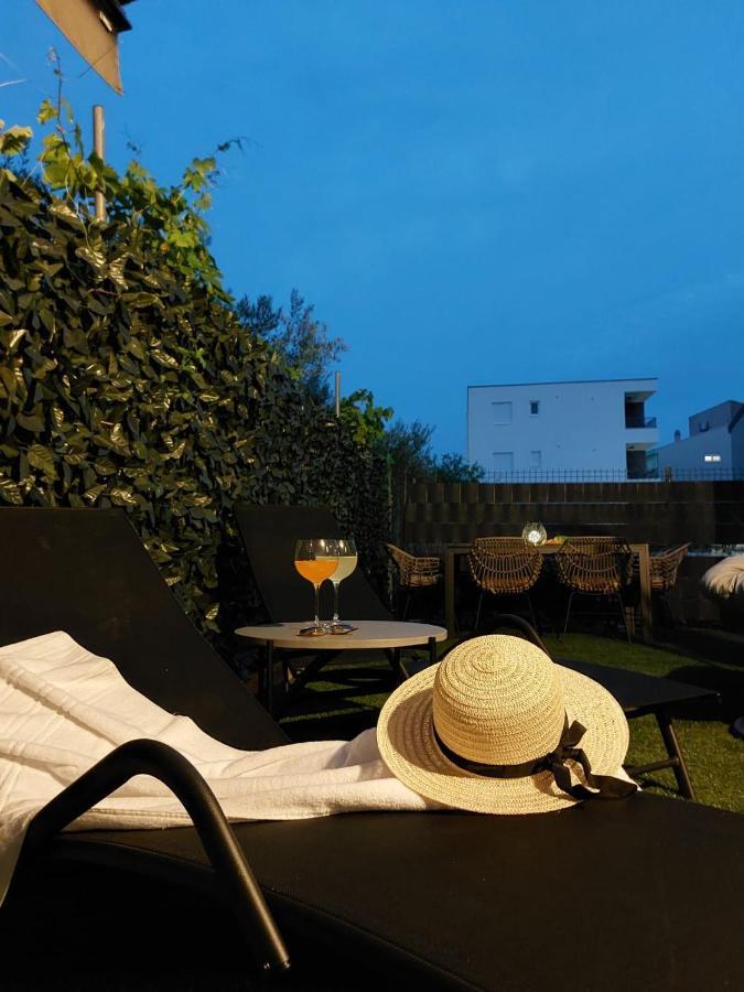 Garden Apartment Leoma With Free Parking! Zara Esterno foto