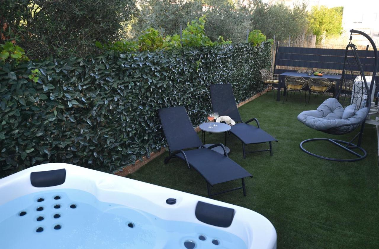 Garden Apartment Leoma With Free Parking! Zara Esterno foto