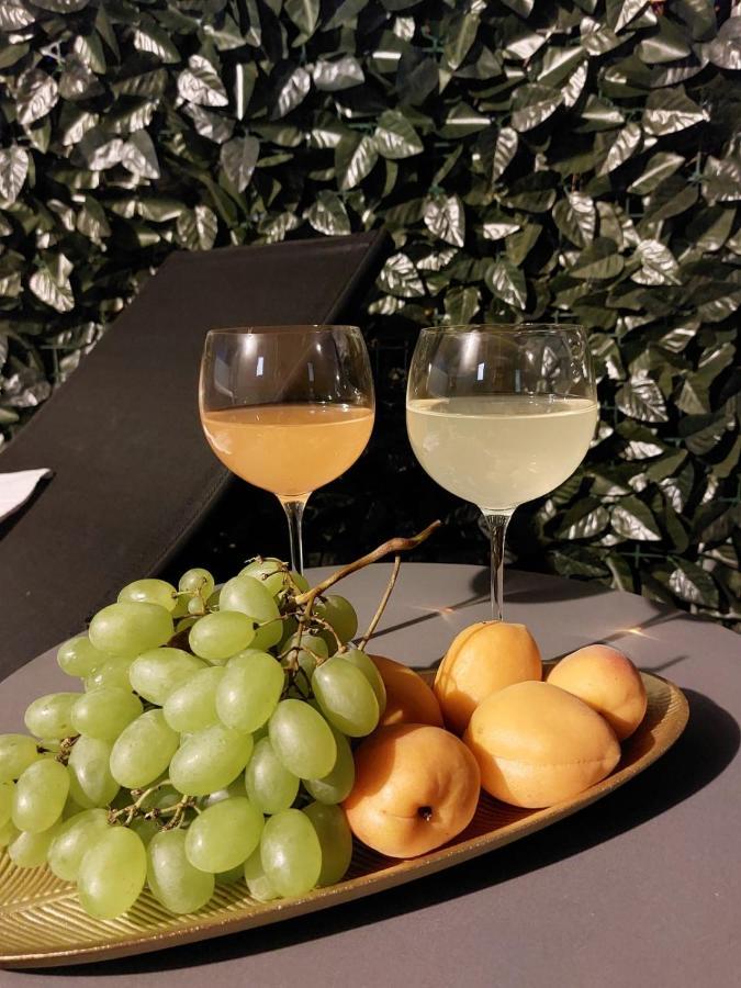 Garden Apartment Leoma With Free Parking! Zara Esterno foto