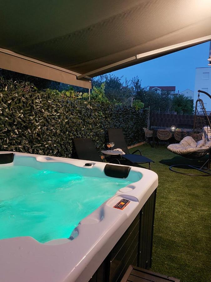 Garden Apartment Leoma With Free Parking! Zara Esterno foto